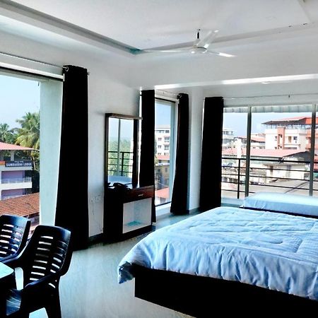Dwarka Lodging & Boarding Mulki Exterior photo